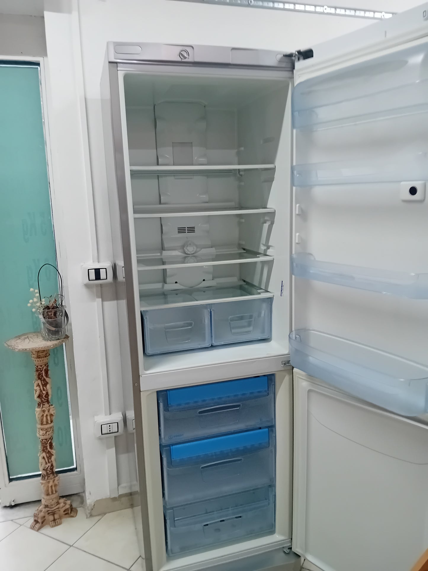 FRIGORIFERO INDESIT