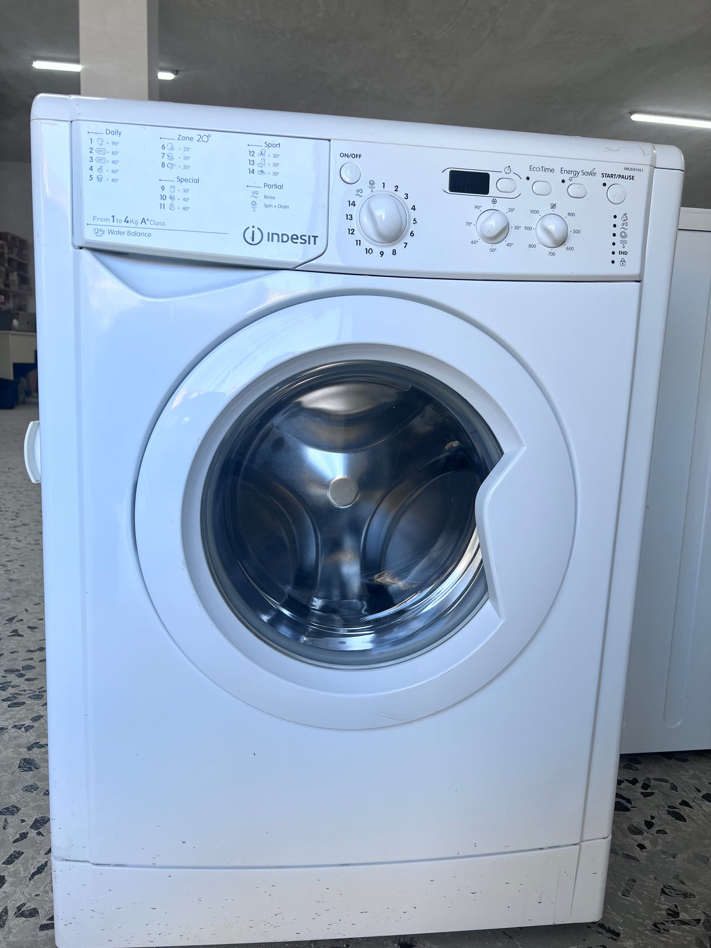 LAVATRICE INDESIT 4 KG 33 CM